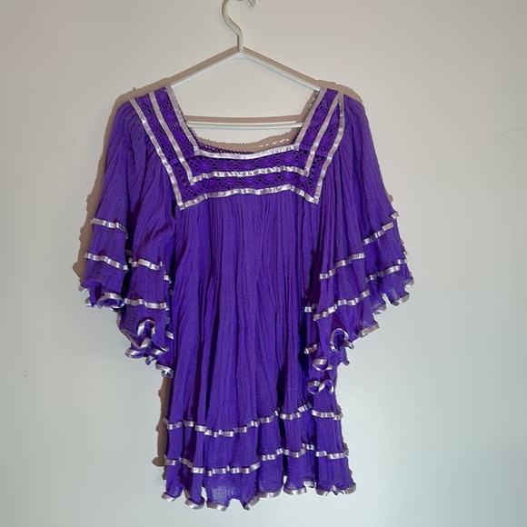 Pretty purple women’s top with white satin ribbon. - Picture 2 of 5